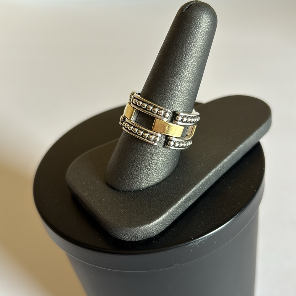 LAGOS HIGH BAR Two-Tone Caviar Link Ring - Picture 9 of 12